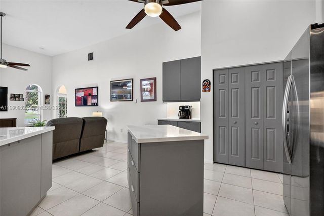 1845 NW 139th Ter, Pembroke Pines, FL 33028