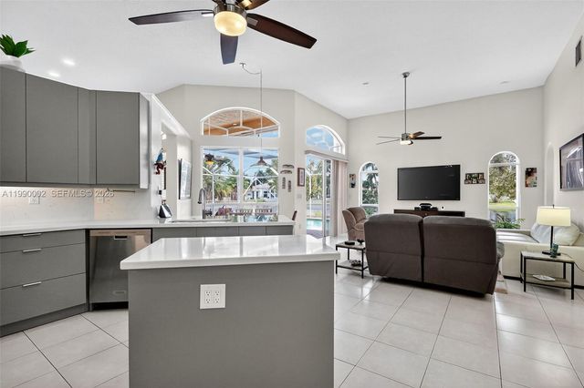 1845 NW 139th Ter, Pembroke Pines, FL 33028