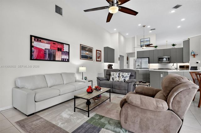 1845 NW 139th Ter, Pembroke Pines, FL 33028