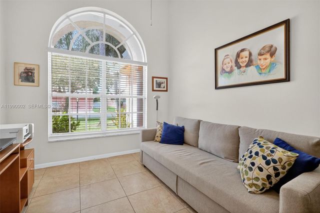 1845 NW 139th Ter, Pembroke Pines, FL 33028