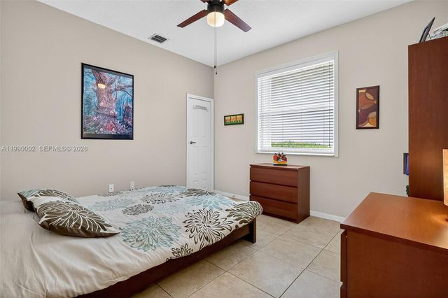 1845 NW 139th Ter, Pembroke Pines, FL 33028