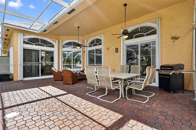 1845 NW 139th Ter, Pembroke Pines, FL 33028