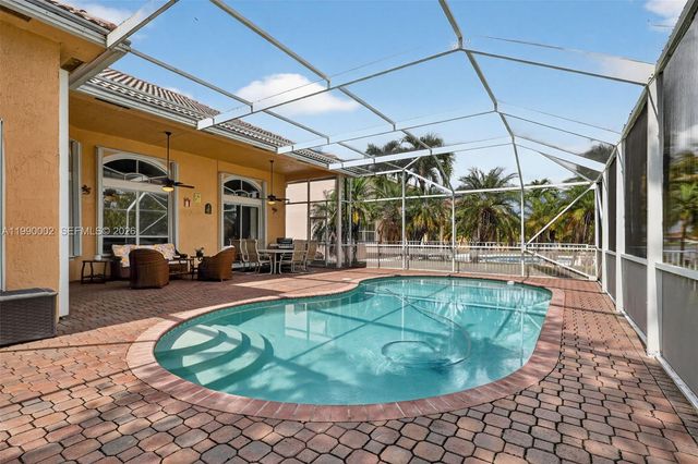 1845 NW 139th Ter, Pembroke Pines, FL 33028