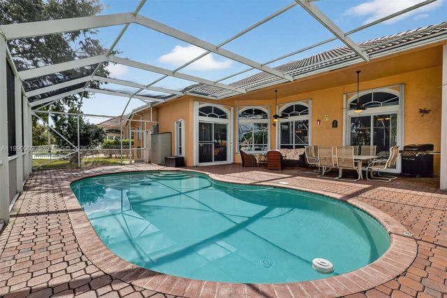 1845 NW 139th Ter, Pembroke Pines, FL 33028