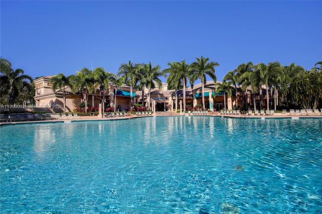 1845 NW 139th Ter, Pembroke Pines, FL 33028