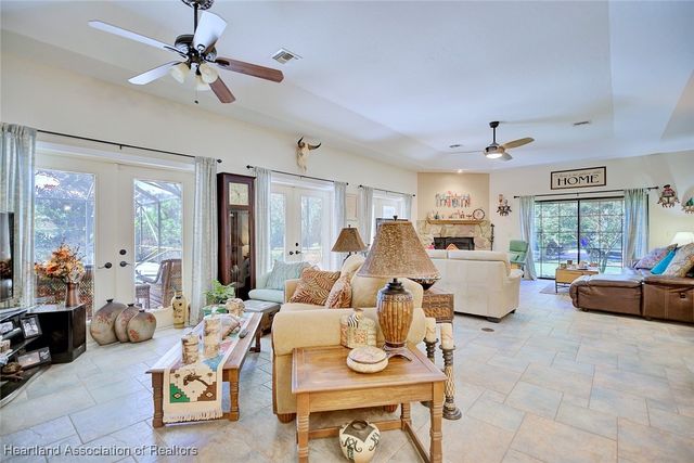 26 Meadowlake Circle S, Lake Placid, FL 33852