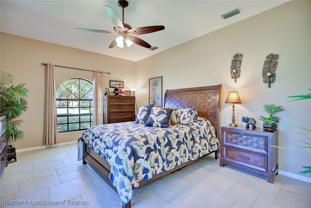 26 Meadowlake Circle S, Lake Placid, FL 33852