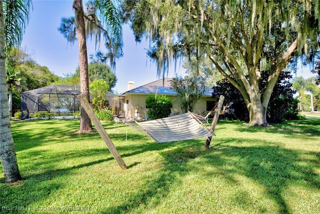 26 Meadowlake Circle S, Lake Placid, FL 33852