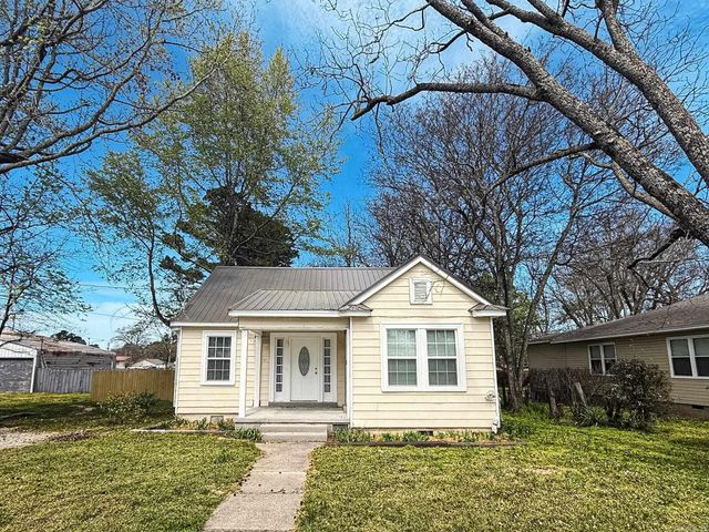 406 E Mill Street, Malvern, AR 72104