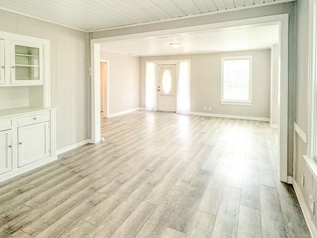 406 E Mill Street, Malvern, AR 72104