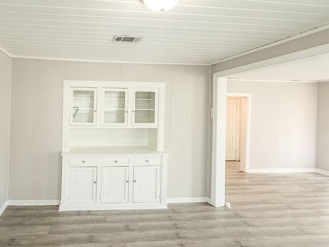 406 E Mill Street, Malvern, AR 72104