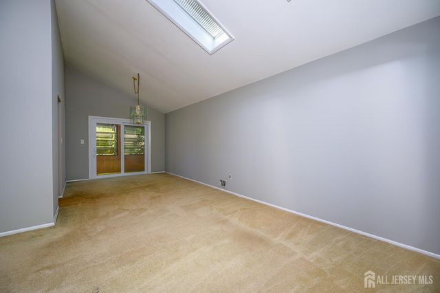 4 Donner Court, South Brunswick, NJ 08852