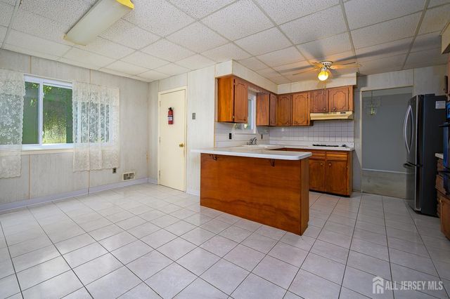 4 Donner Court, South Brunswick, NJ 08852