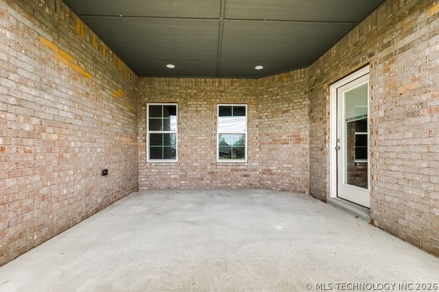 2209 E 31st Place North, Tulsa, OK 74110