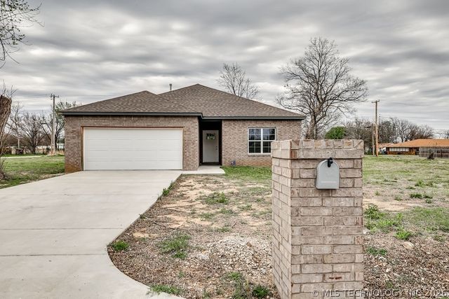 2209 E 31st Place North, Tulsa, OK 74110
