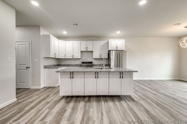 2209 E 31st Place North, Tulsa, OK 74110