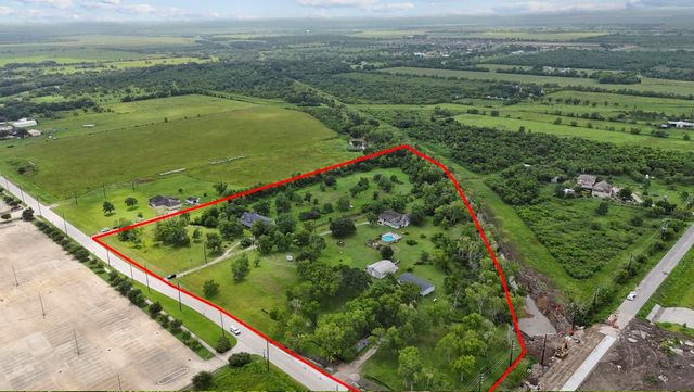 4310,4316,4322 Cr 64, Rosharon, TX 77583