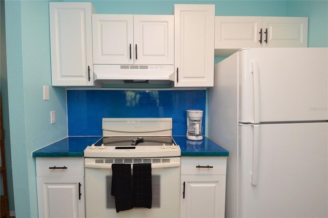 1400 GANDY BOULEVARD N 207, St Petersburg, FL 33702