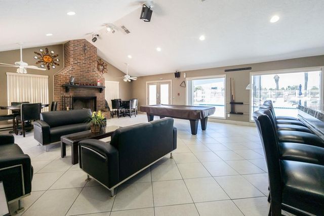 1400 GANDY BOULEVARD N 207, St Petersburg, FL 33702