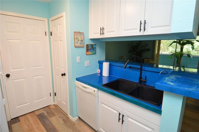 1400 GANDY BOULEVARD N 207, St Petersburg, FL 33702