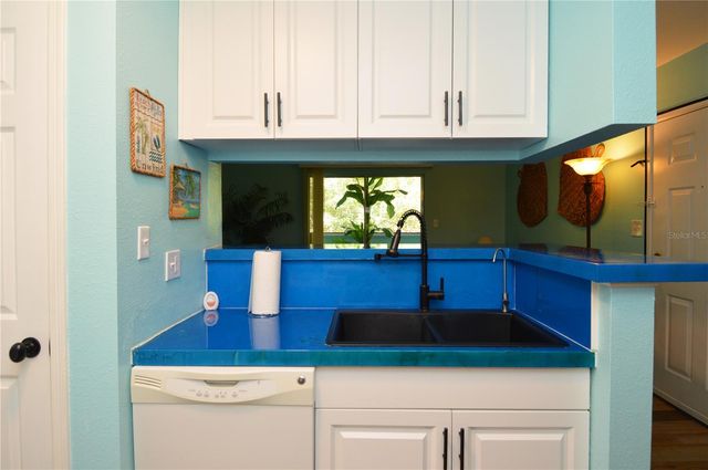 1400 GANDY BOULEVARD N 207, St Petersburg, FL 33702