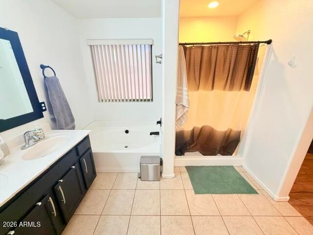 6530 S 44 Avenue S, Laveen, AZ 85339