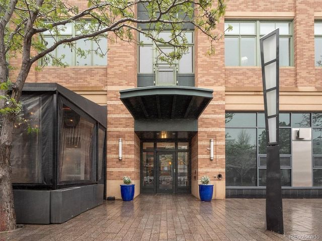7220 W Bonfils Ln 205, Lakewood, CO 80226