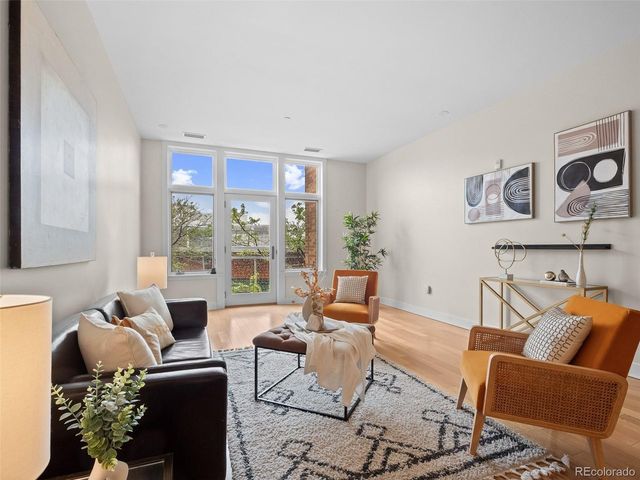 7220 W Bonfils Ln 205, Lakewood, CO 80226