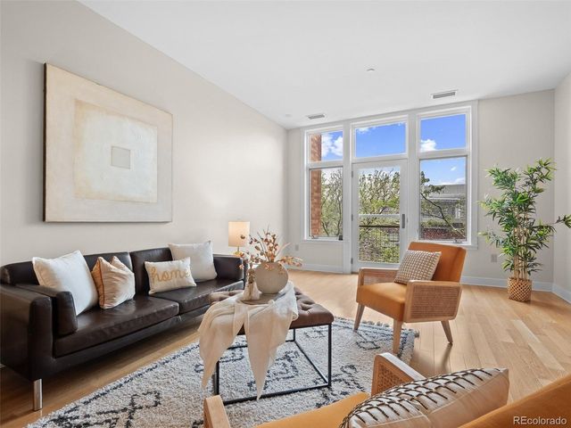 7220 W Bonfils Ln 205, Lakewood, CO 80226