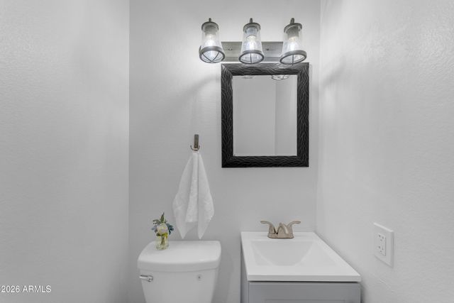 1852 N SAFFRON Circle, Mesa, AZ 85205