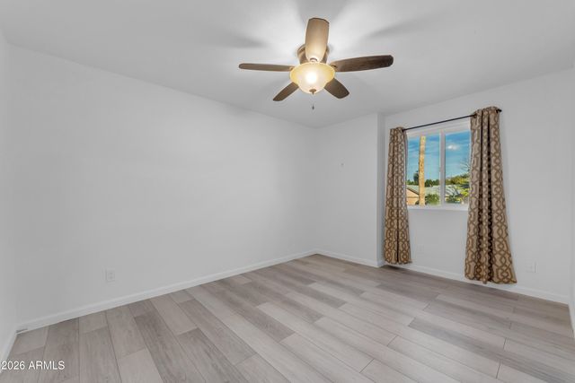 1852 N SAFFRON Circle, Mesa, AZ 85205