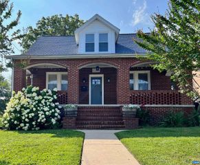 413 FLORENCE AVE, Waynesboro, VA 22980