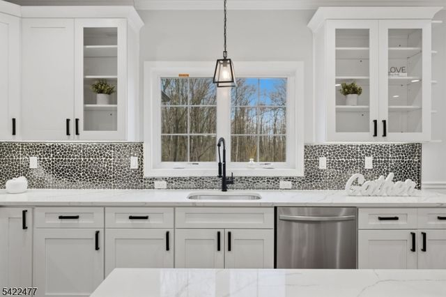 188 Edwards Rd, Parsippany-troy Hills Twp., NJ 07054