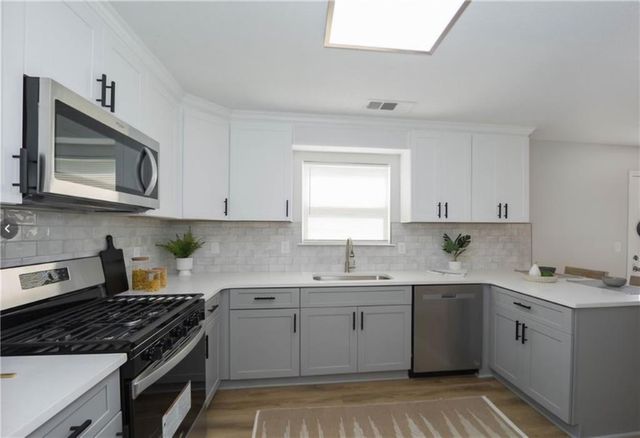 833 OAKVIEW Trace, Atlanta, GA 30349