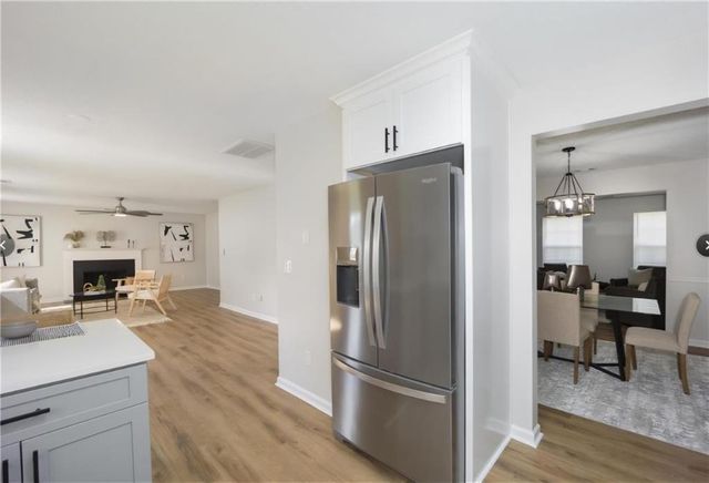 833 OAKVIEW Trace, Atlanta, GA 30349