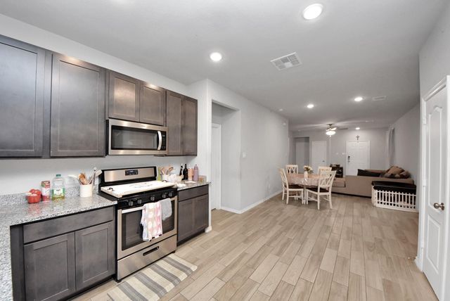 24718 Russet Bluff Trail, Houston, TX 77336