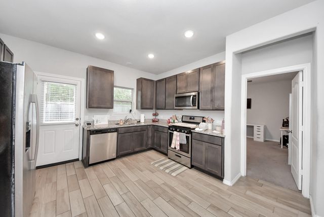 24718 Russet Bluff Trail, Houston, TX 77336