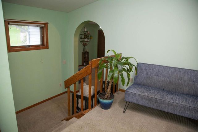 400 Oak Valley Road, Mount Horeb, WI 53572