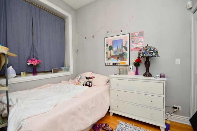 2554 W AUGUSTA Boulevard 2, Chicago, IL 60622