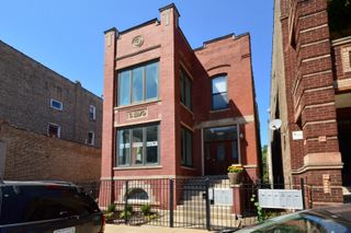 2554 W AUGUSTA Boulevard 2, Chicago, IL 60622