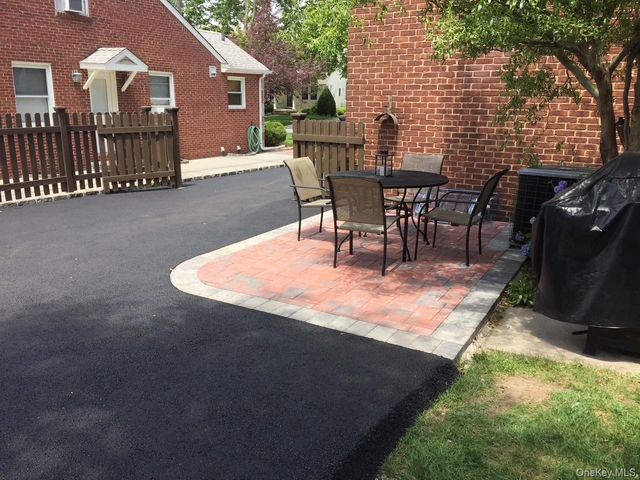 73 Sheridan Avenue, Williston Park, NY 11596