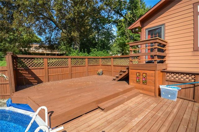 18705 E Independence Avenue, Independence, MO 64056