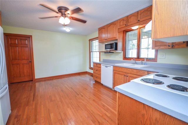 18705 E Independence Avenue, Independence, MO 64056