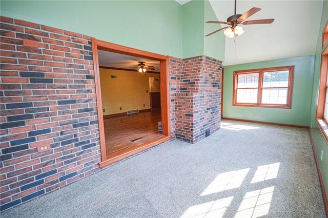 18705 E Independence Avenue, Independence, MO 64056