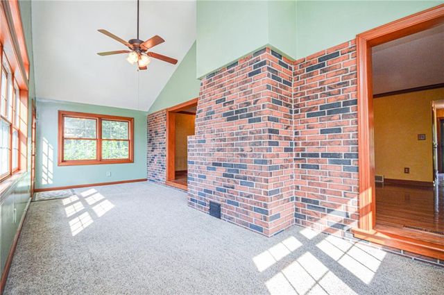 18705 E Independence Avenue, Independence, MO 64056