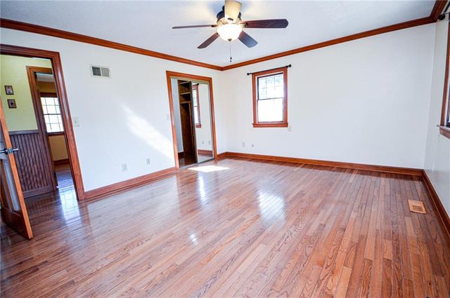 18705 E Independence Avenue, Independence, MO 64056