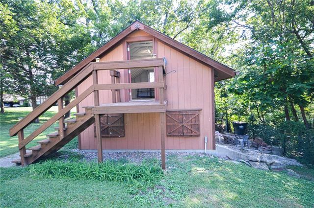 18705 E Independence Avenue, Independence, MO 64056