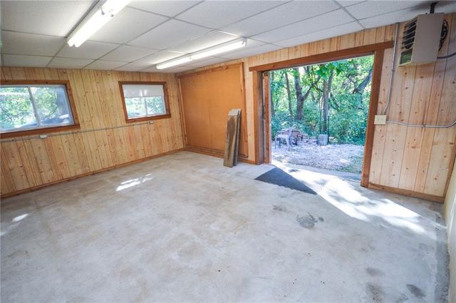 18705 E Independence Avenue, Independence, MO 64056