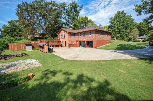 18705 E Independence Avenue, Independence, MO 64056