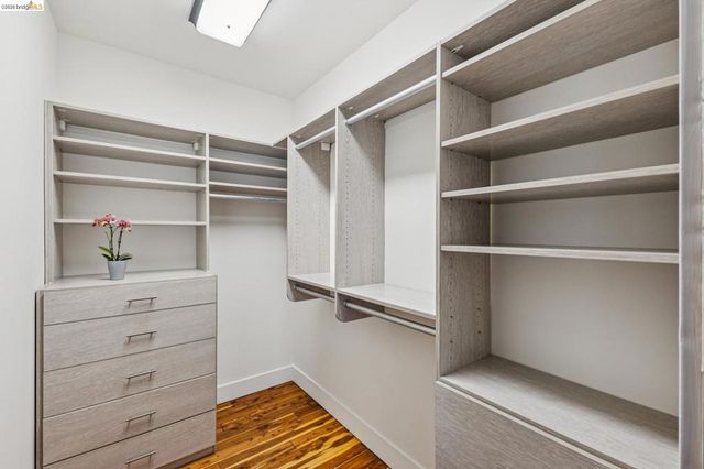 46 Carisbrook Ln, Oakland, CA 94611